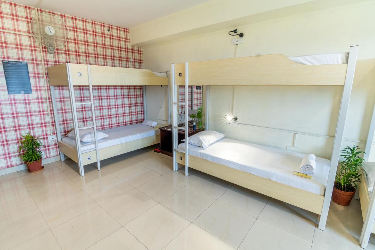 Offbeat Ccu Hostel Καλκούτα Εξωτερικό φωτογραφία