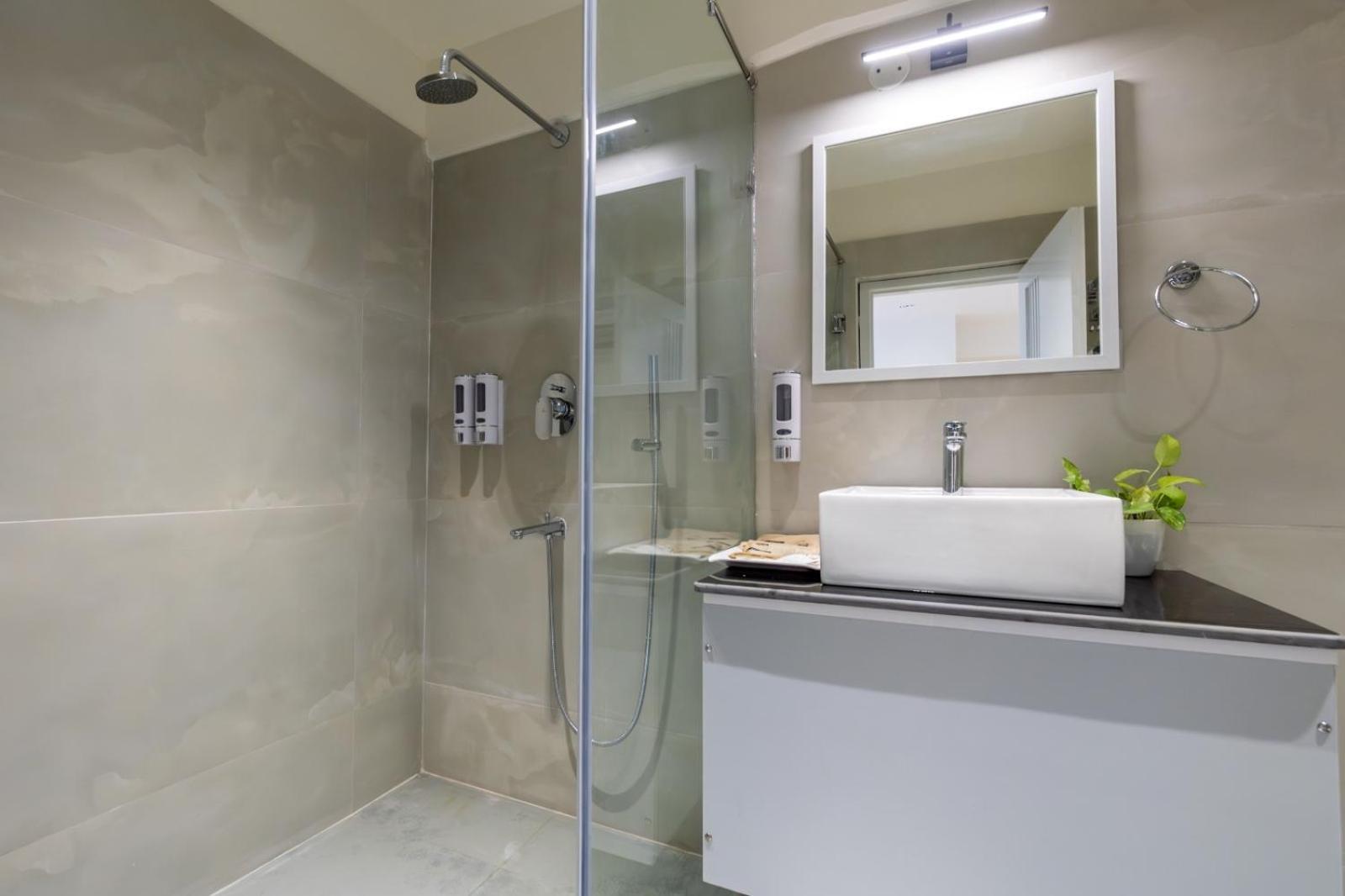 Offbeat Ccu Hostel Καλκούτα Εξωτερικό φωτογραφία
