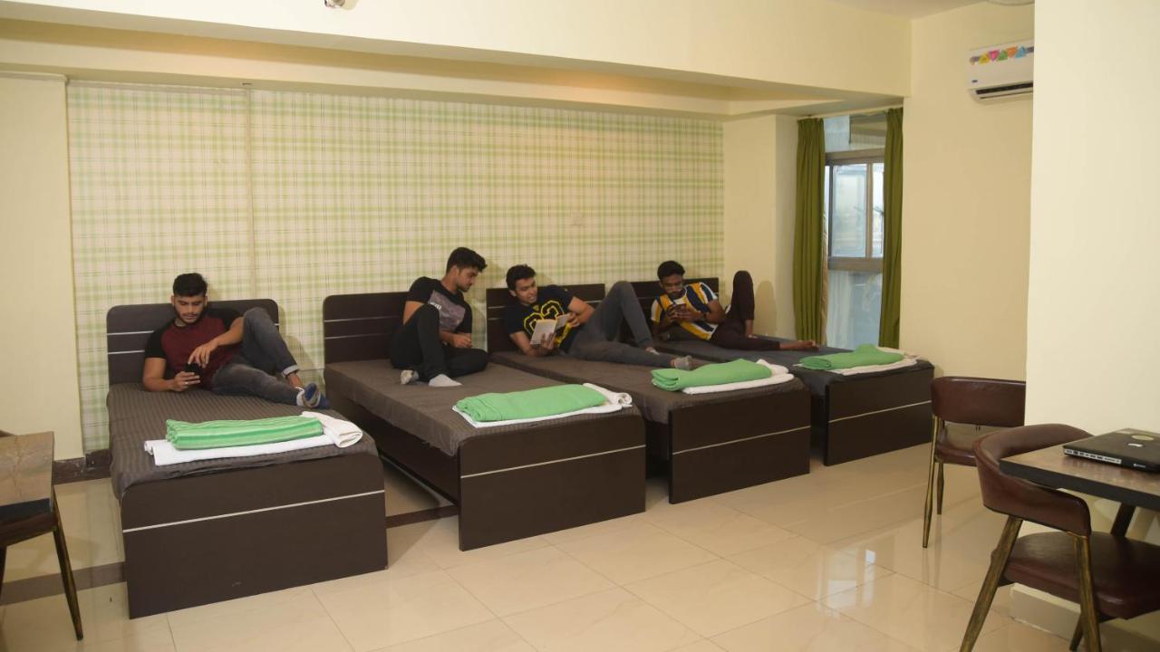 Offbeat Ccu Hostel Καλκούτα Εξωτερικό φωτογραφία
